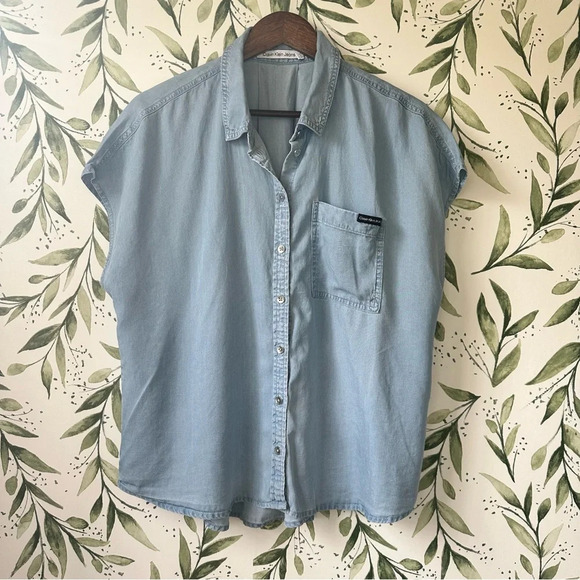 Calvin Klein Cap Sleeve Button Down. Size Large. - Picture 1 of 7